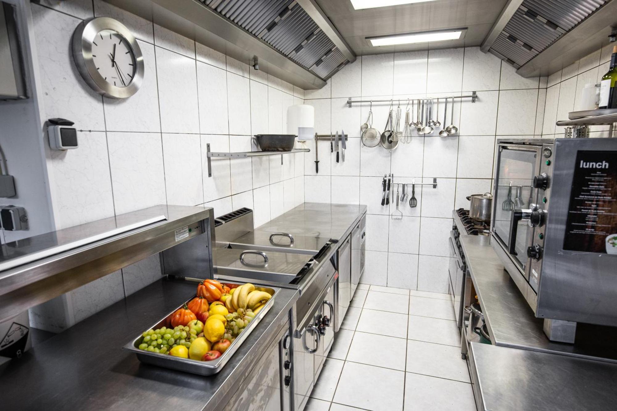 De Oude Smidse Hotel Westernieland Bagian luar foto